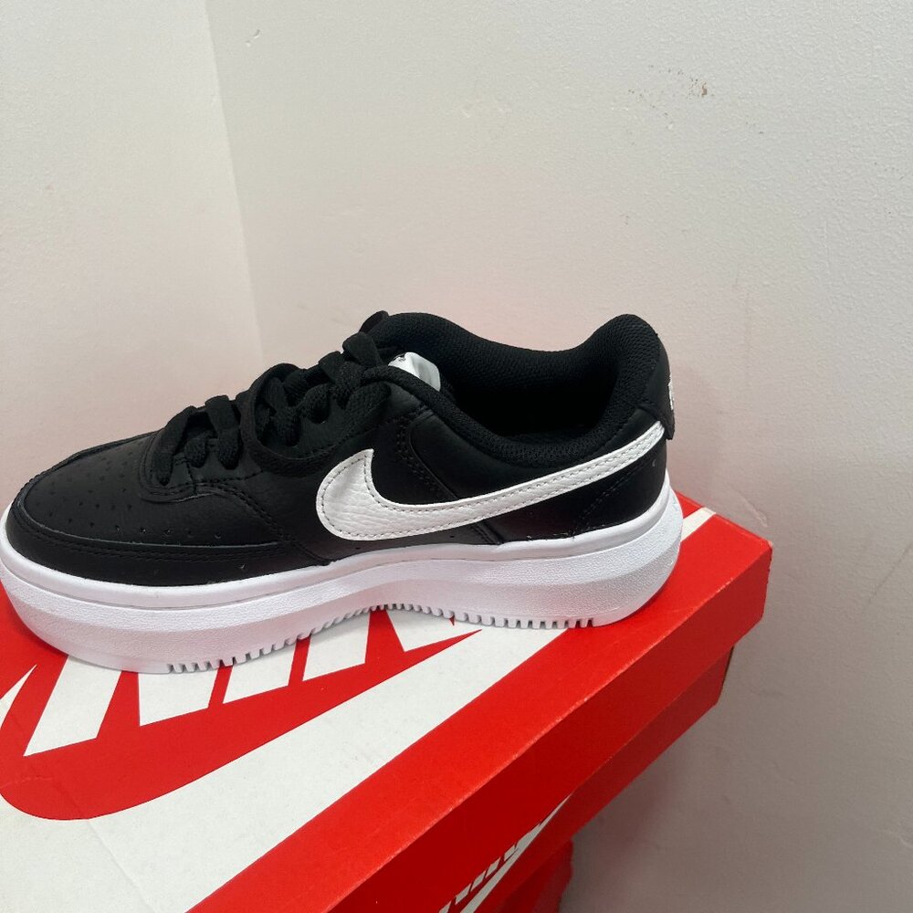 Nike Women's Court Vision Alta